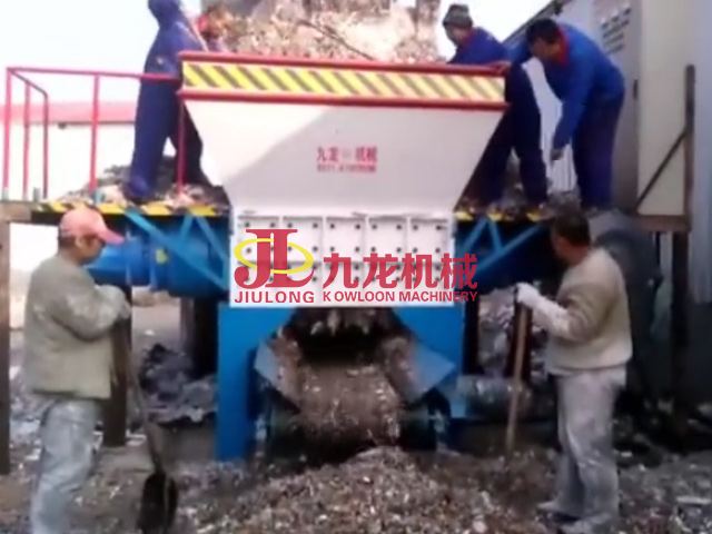 辽宁阜新垃圾撕碎现场